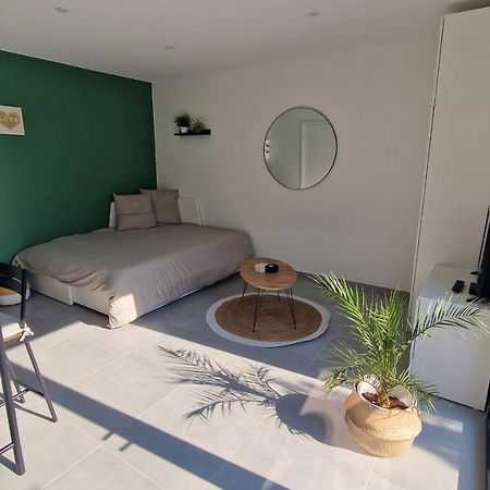 Le Patio : Studio Avec Exterieur Saint-Barthelemy-d'Anjou Eksteriør billede