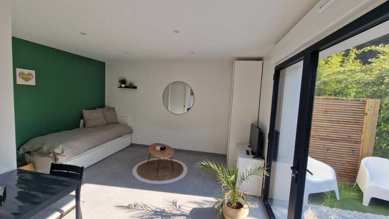 Le Patio : Studio Avec Exterieur Saint-Barthelemy-d'Anjou Eksteriør billede