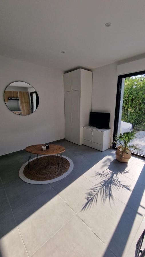 Le Patio : Studio Avec Exterieur Saint-Barthelemy-d'Anjou Eksteriør billede